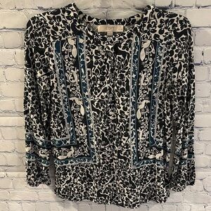 LOFT Black and White Patterned Women's Top